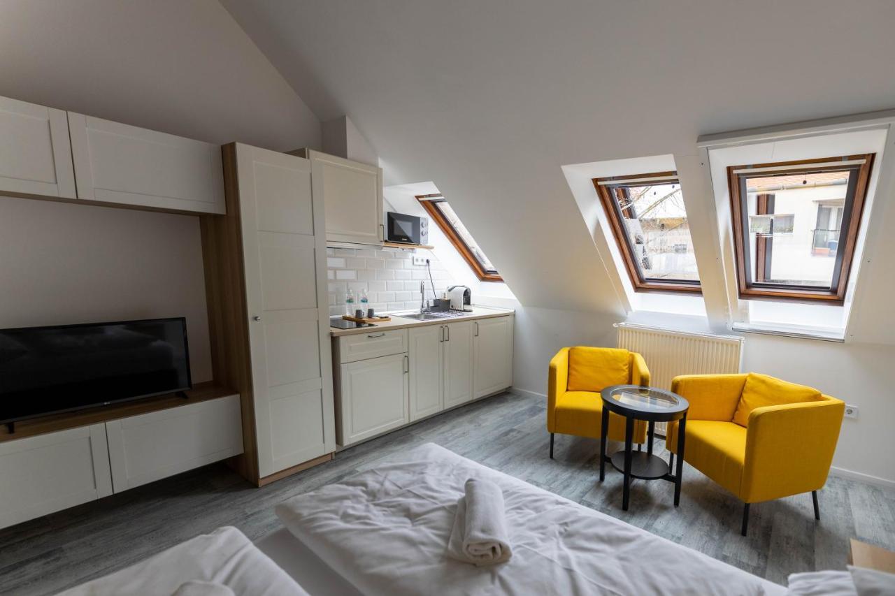 Roomstore Studio Apartments Eger Exterior foto